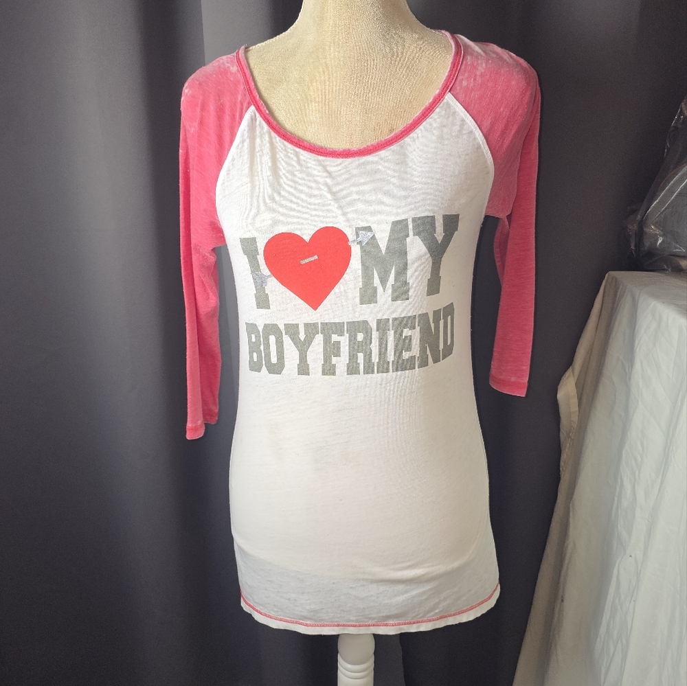 L.O.L. Vintage I Love My Boyfriend Raglan Tee Size M Retro‎ Y2K
